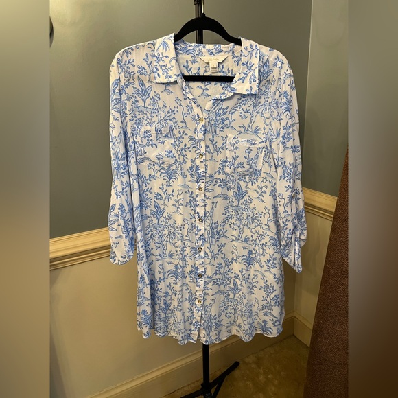 Lilly Pulitzer Dresses & Skirts - Lilly Pulitzer White and Blue Floral Long Sleeve Dress button up large